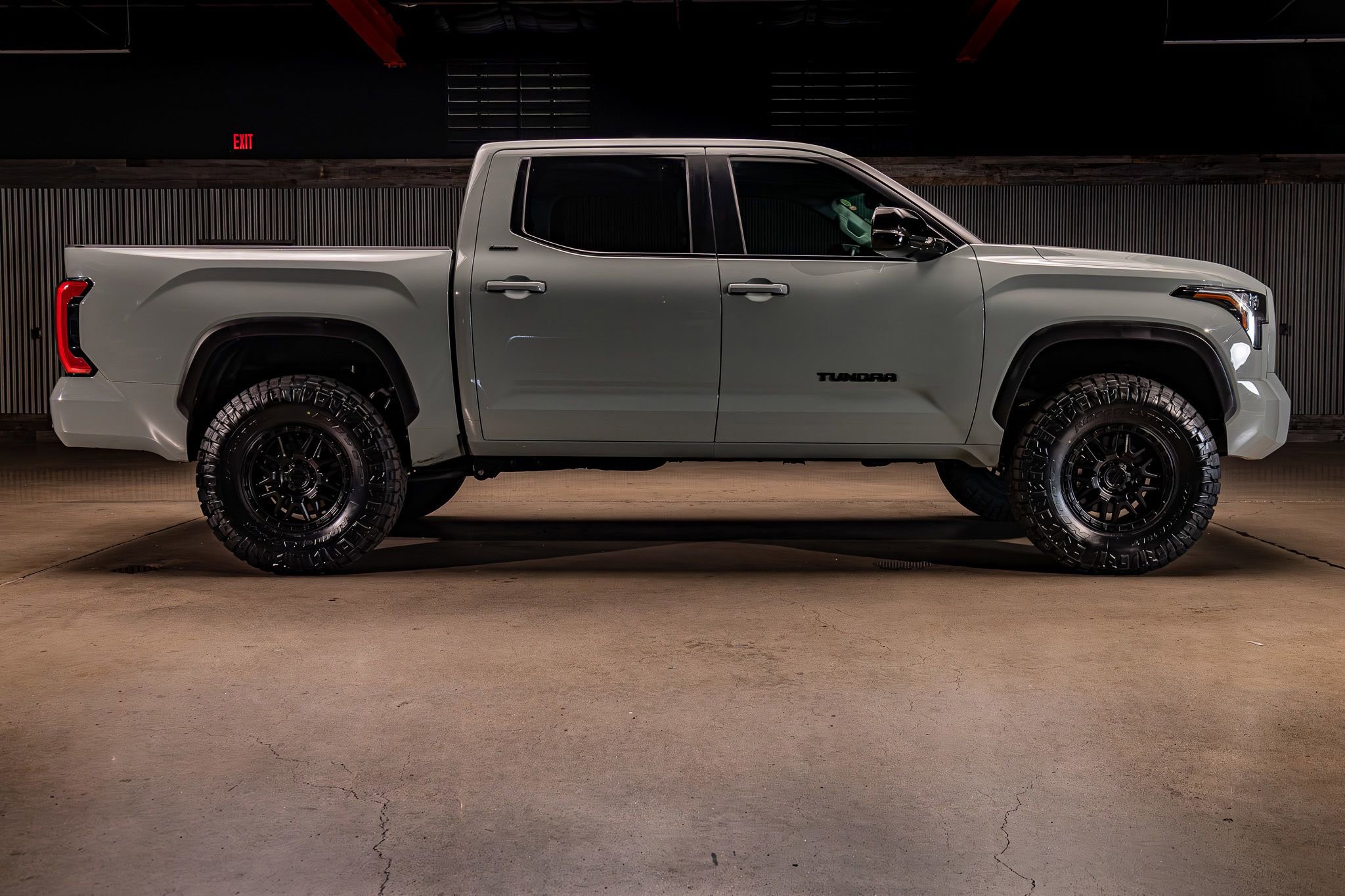 Used 2024 Toyota Tundra Limited image 11