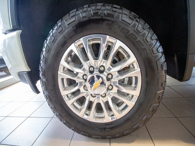 Used 2021 Chevrolet Silverado 2500 High Country w/ Z71 Off-Road Package image 26