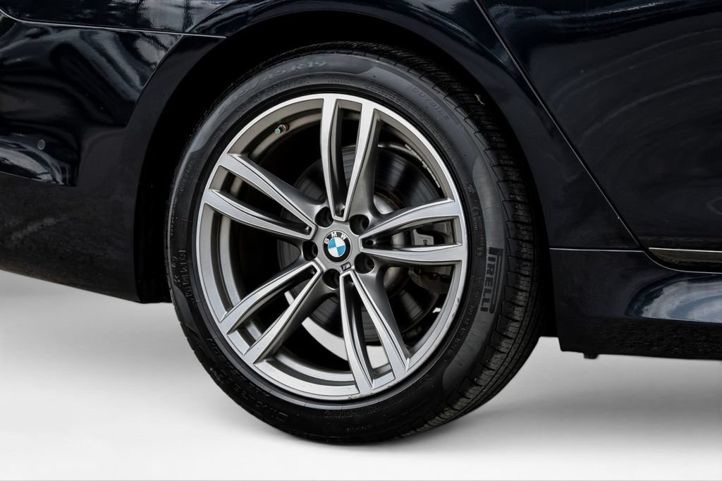 Used 2019 BMW 750i xDrive w/ M Sport Package AWD/4WD image 63