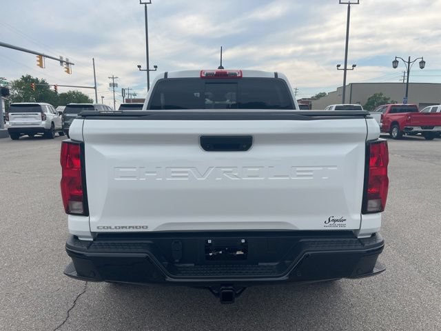 Used 2024 Chevrolet Colorado Trail Boss w/ Technology Package AWD/4WD image 11