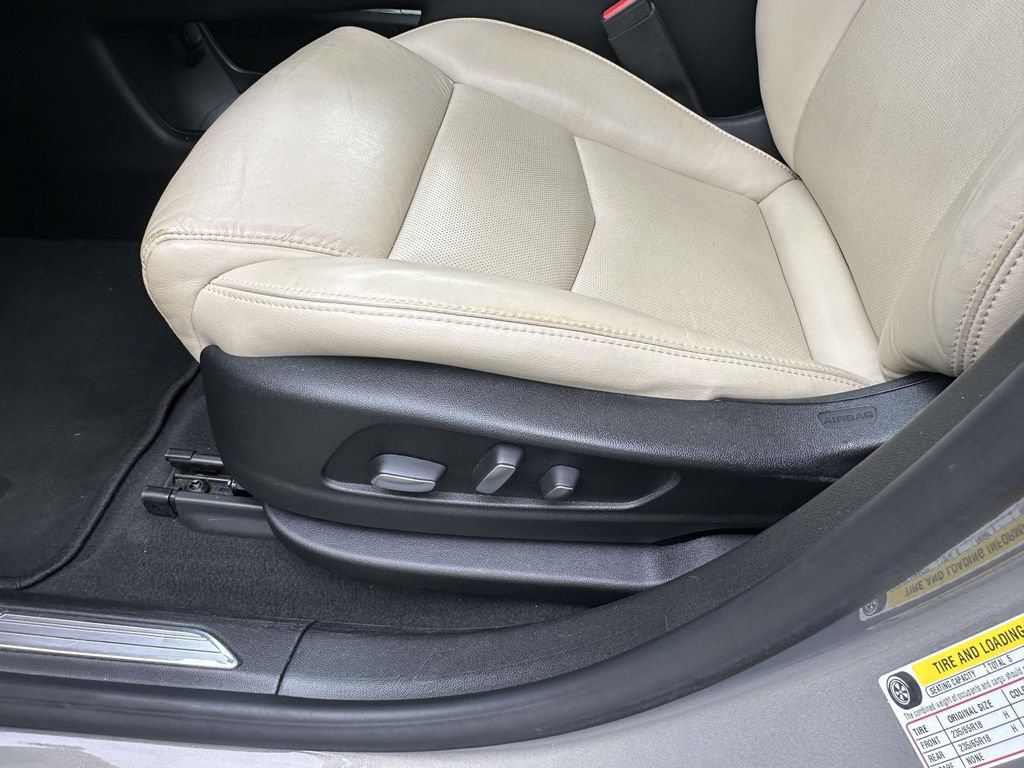 Used 2018 Cadillac XT5 Luxury w/ Driver Awareness Package FWD image 20