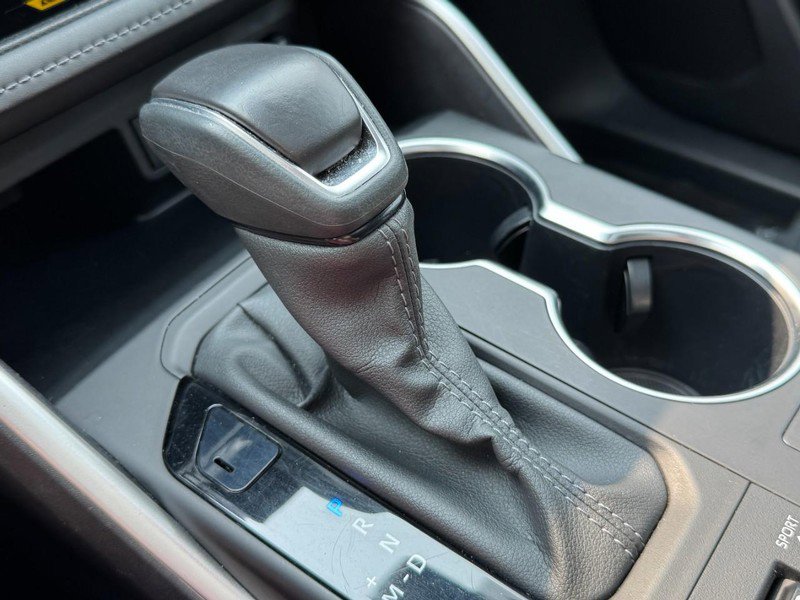 Certified 2024 Toyota Highlander XLE image 19