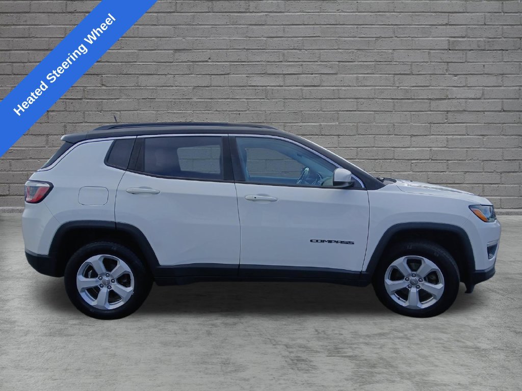 Used 2018 Jeep Compass Latitude w/ Cold Weather Group AWD/4WD image 7