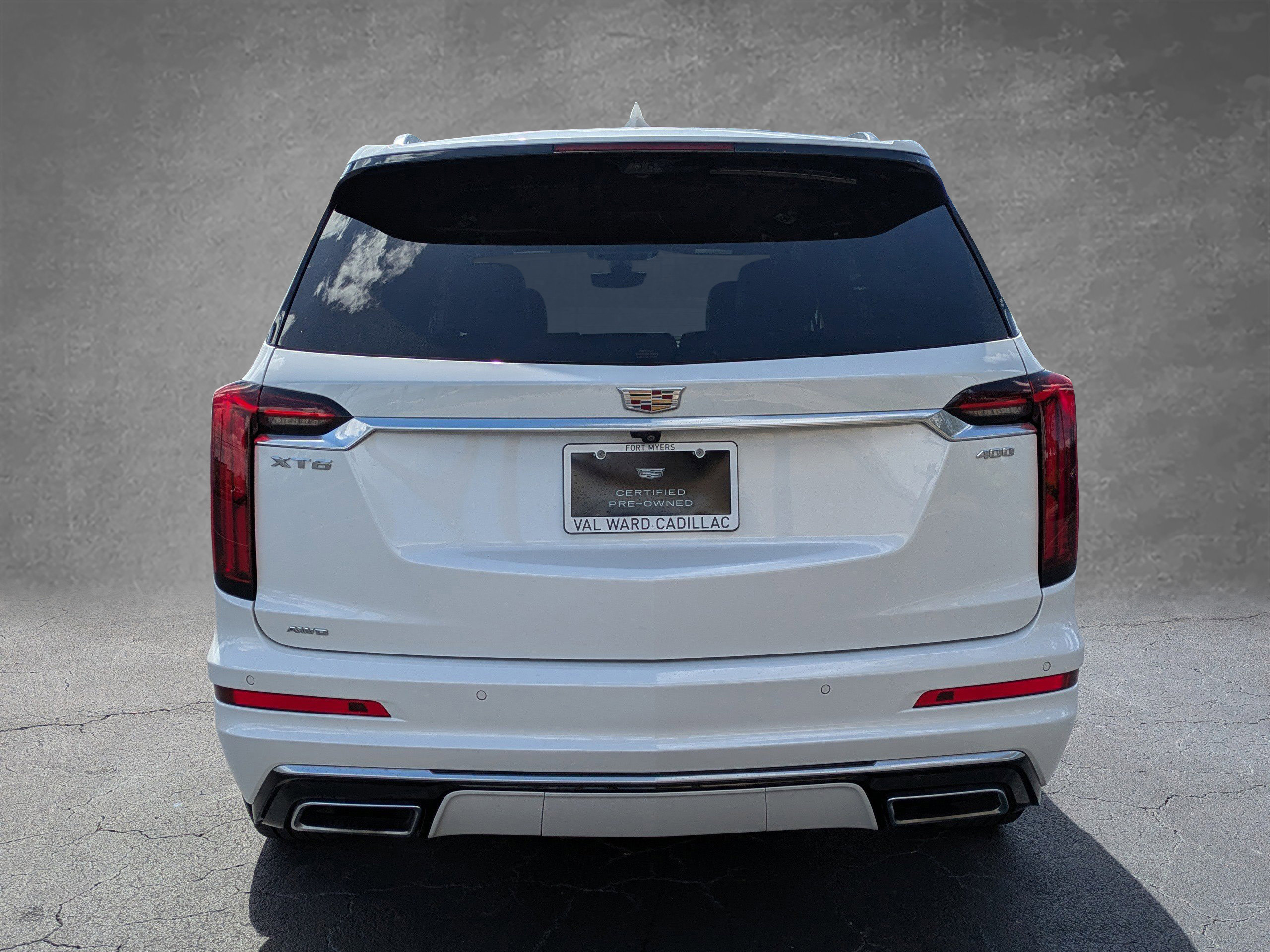 Certified 2023 Cadillac XT6 Premium Luxury w/ Platinum Package image 5