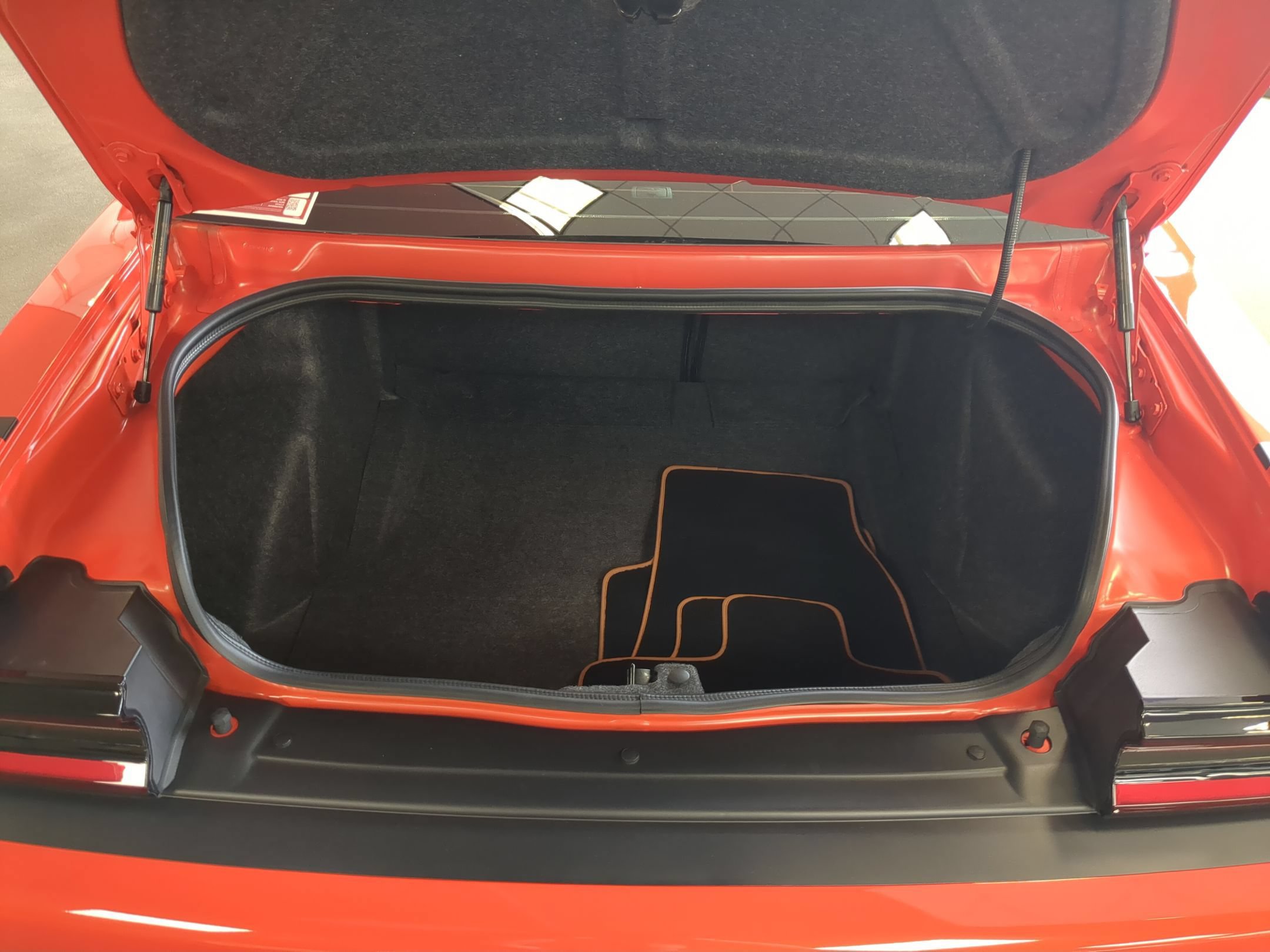 Used 2023 Dodge Challenger SRT Hellcat RWD image 24