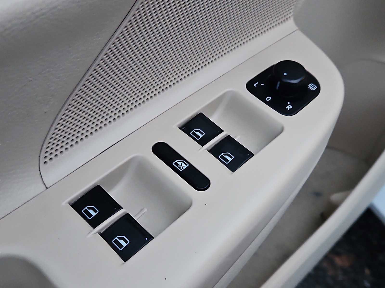 Used 2014 Volkswagen Jetta SE image 22