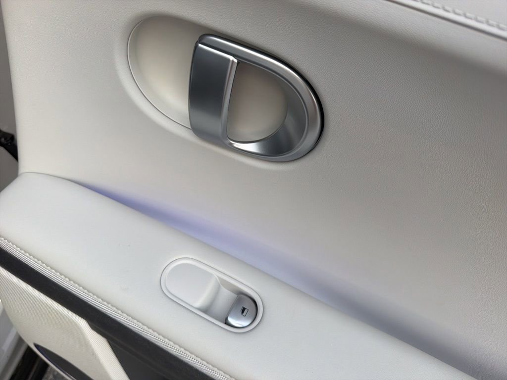 Used 2022 Hyundai Ioniq 5 SEL w/ Cargo Package image 28