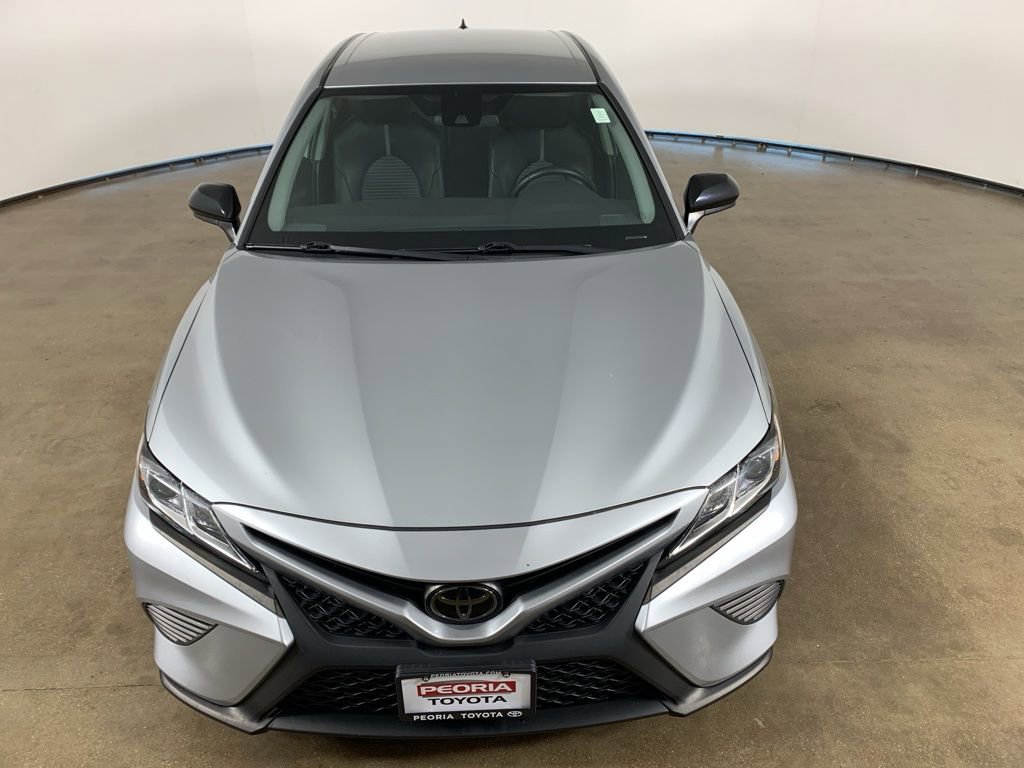 Used 2020 Toyota Camry SE image 4