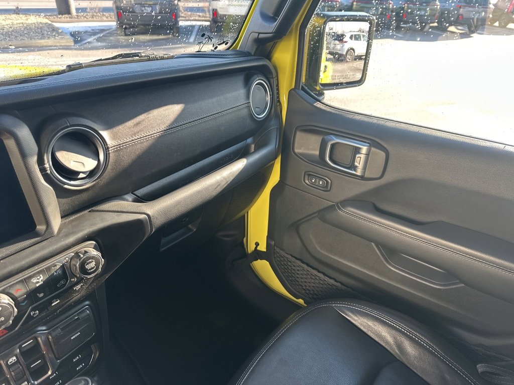 Used 2022 Jeep Wrangler Unlimited Sahara w/ Cold Weather Group image 24