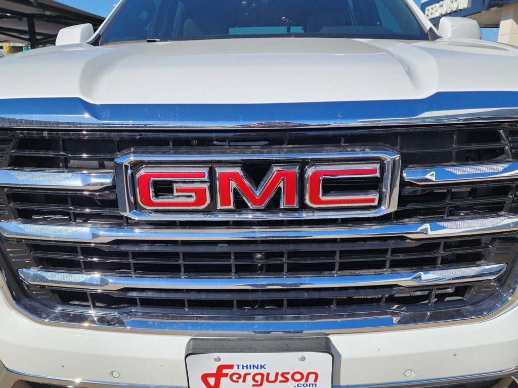 New 2026 GMC Yukon Elevation image 9
