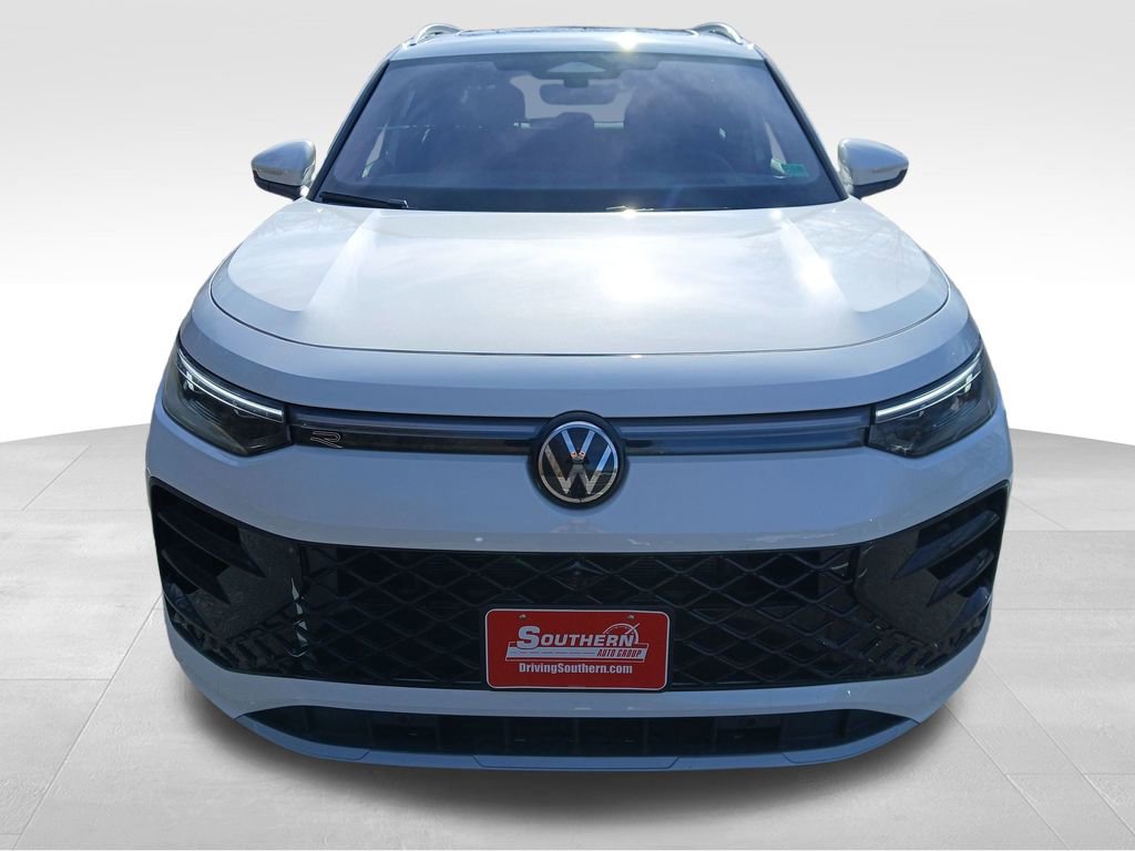 New 2026 Volkswagen Tiguan SEL R-Line image 8