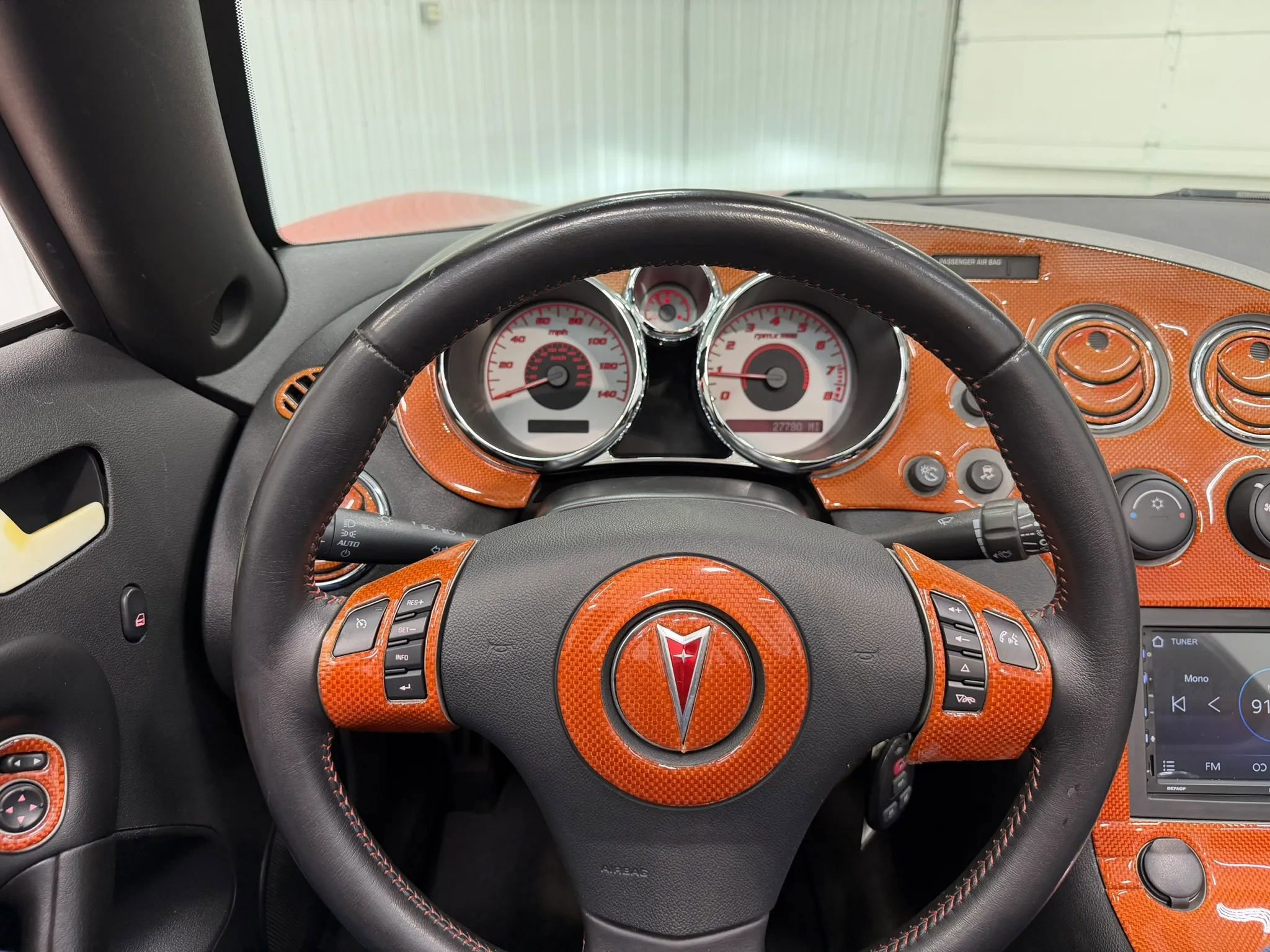 Used 2009 Pontiac Solstice Street Edition image 31