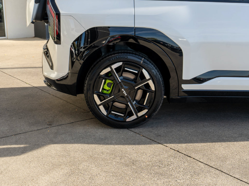 New 2027 Kia EV3 GT AWD/4WD image 36