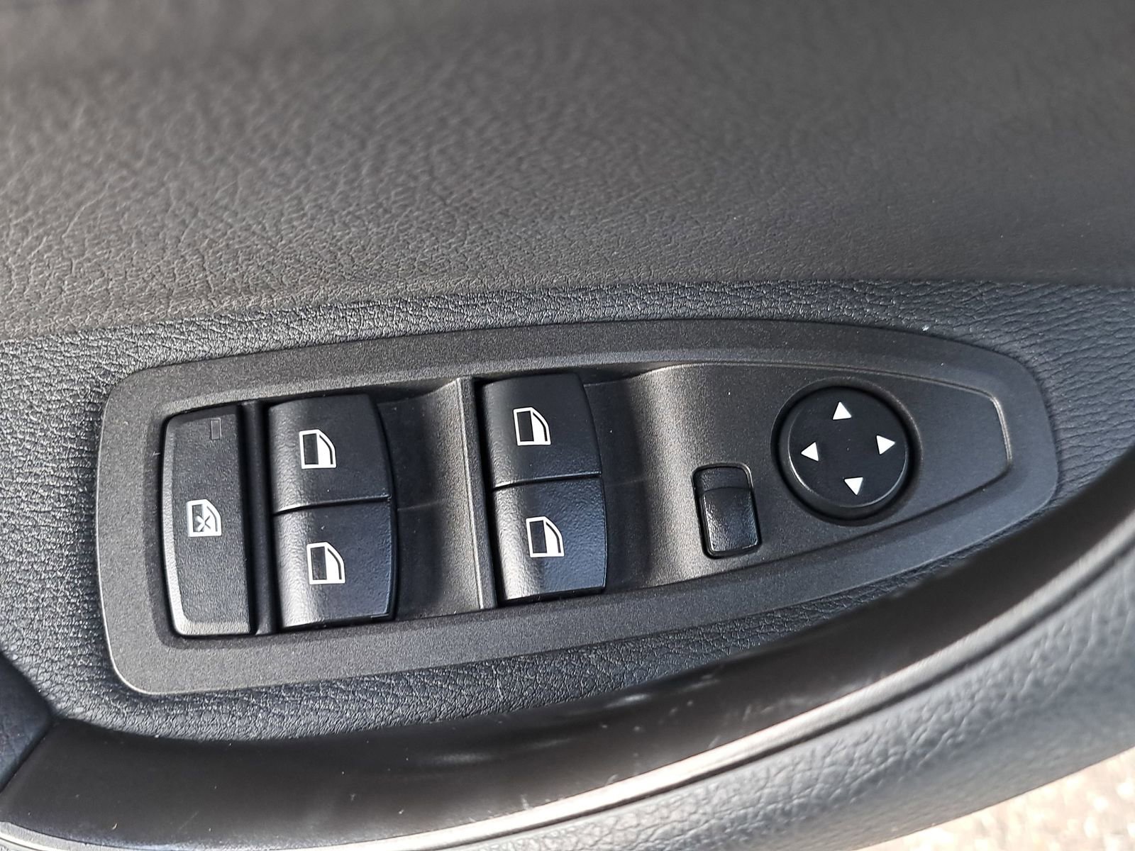 Used 2020 BMW X2 sDrive28i image 29