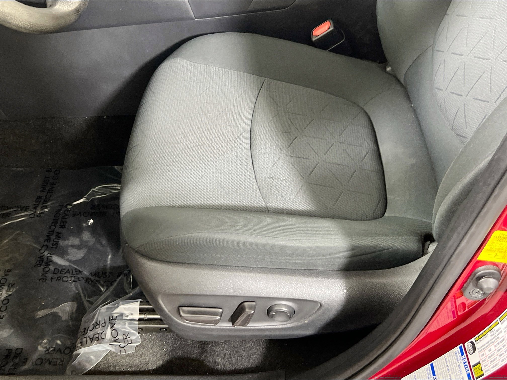 Used 2020 Toyota RAV4 XLE w/ All Weather Liner Package image 18