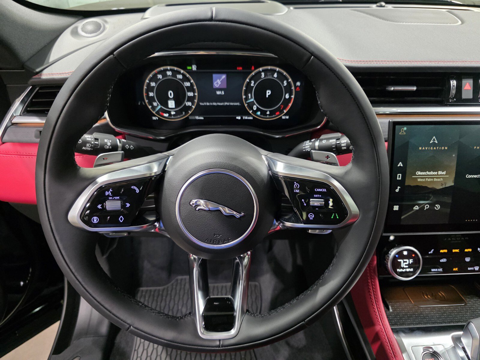 New 2026 Jaguar F-PACE R-Dynamic S image 15