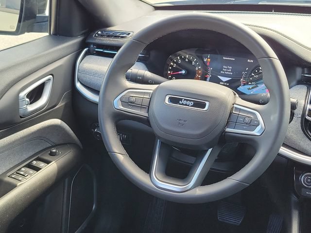 Used 2024 Jeep Compass Latitude AWD/4WD image 19