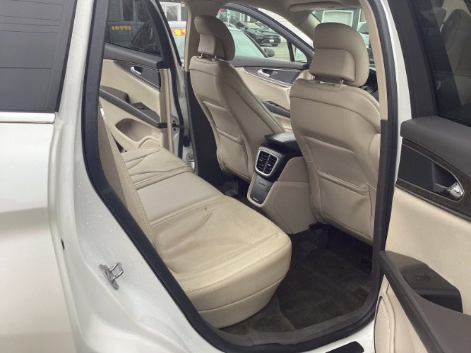 Used 2016 Lincoln MKX Reserve w/ Technology Package image 8