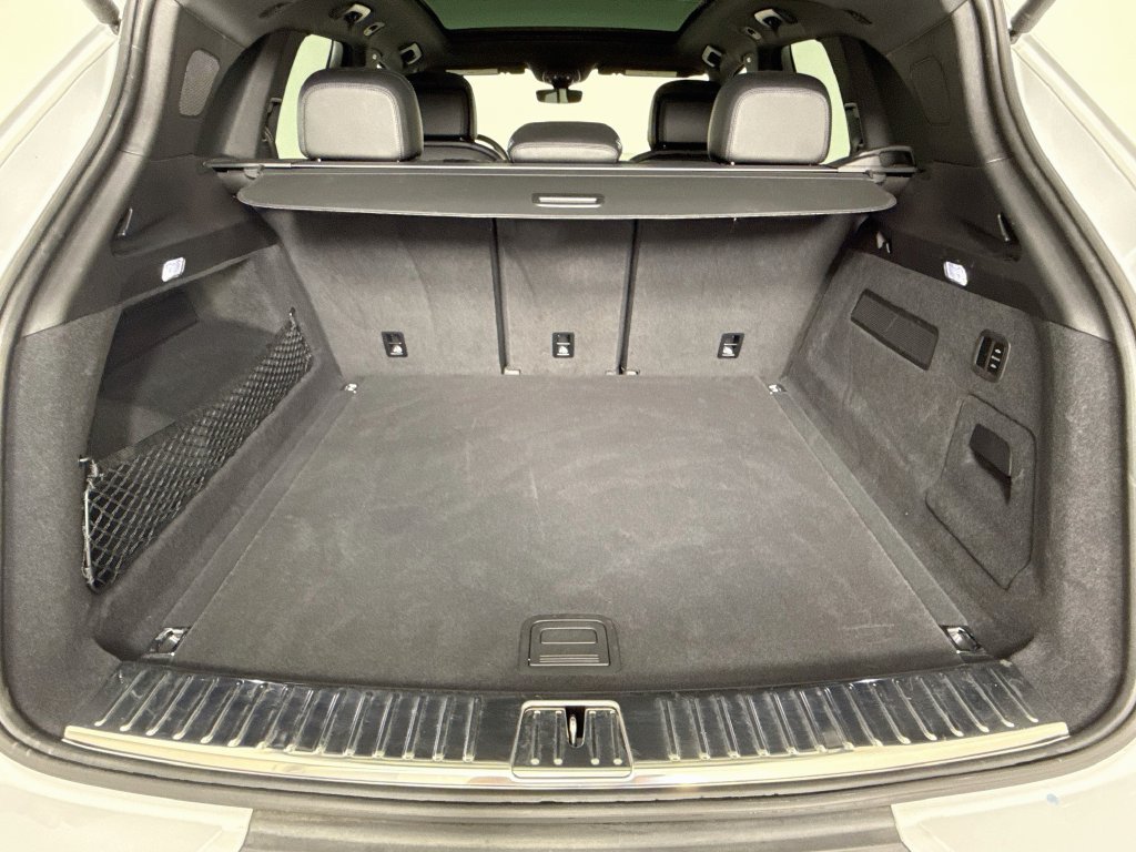 Certified 2024 Porsche Cayenne AWD/4WD image 28
