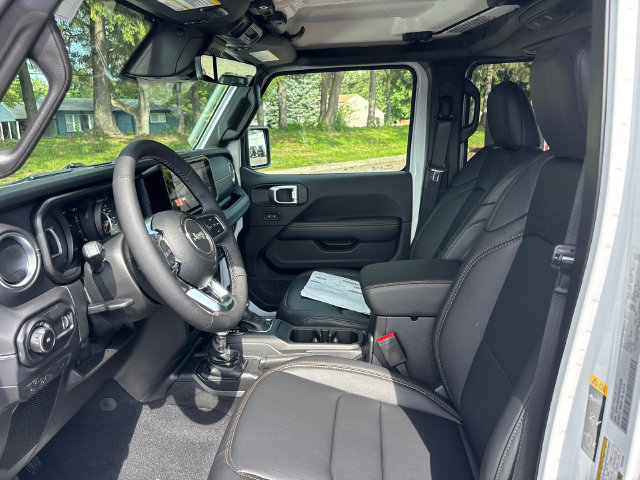 New 2027 Jeep Wrangler Unlimited Sahara AWD/4WD image 6