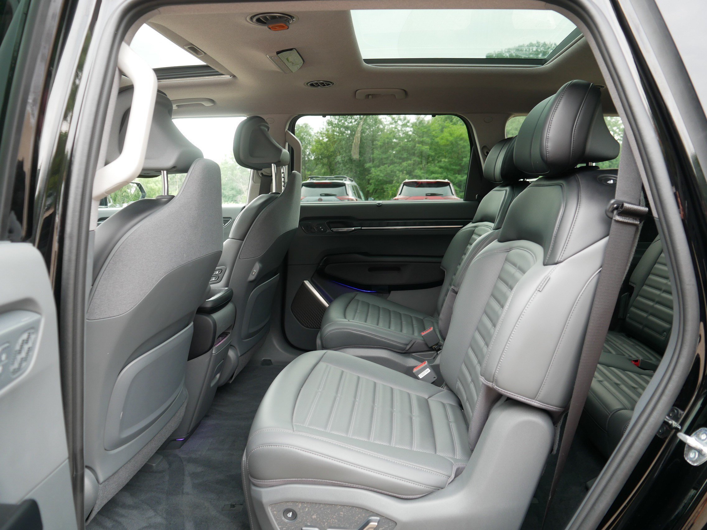Certified 2024 Kia EV9 Land AWD/4WD image 37