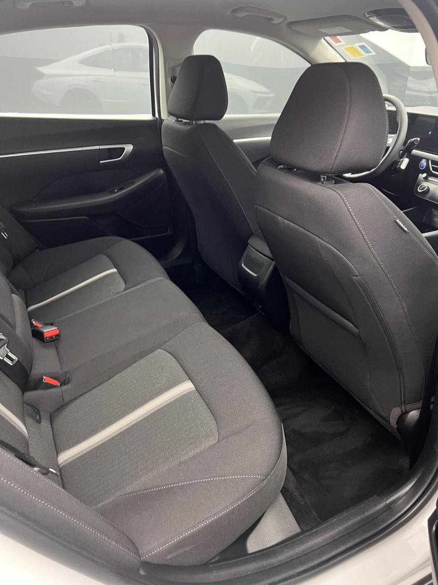 Used 2025 Hyundai Sonata SEL FWD image 21