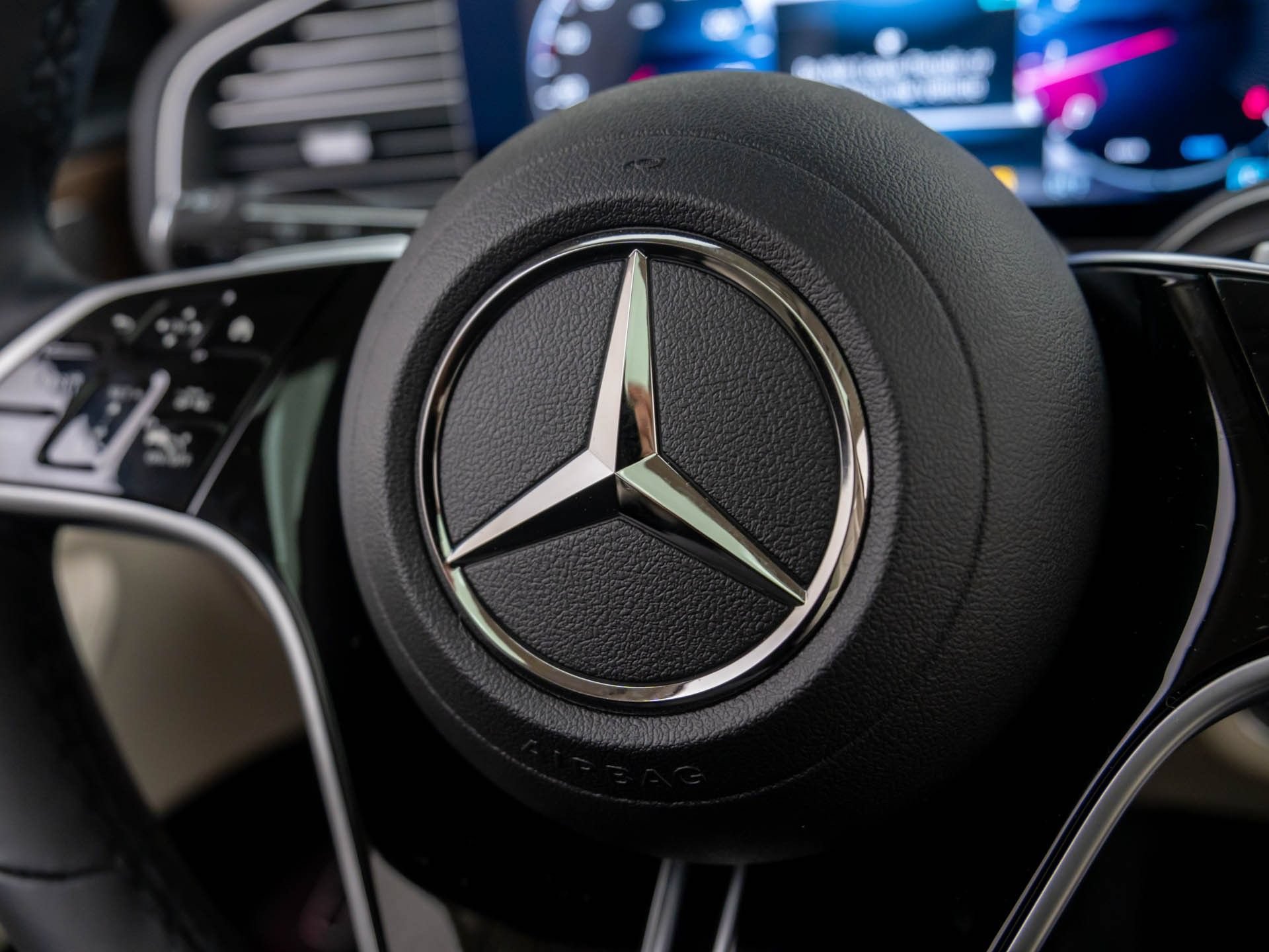 New 2026 Mercedes-Benz GLS 450 4MATIC image 24