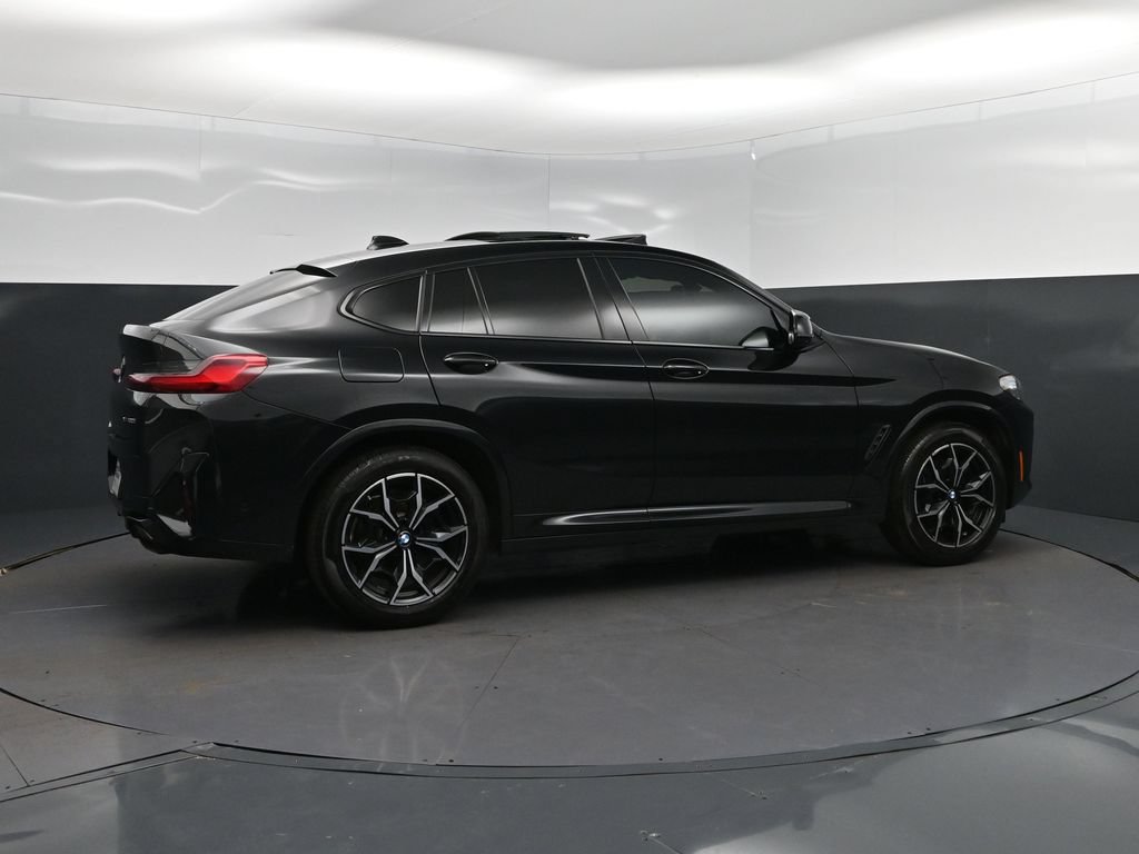 Certified 2023 BMW X4 xDrive30i w/ M Sport Package AWD/4WD image 8