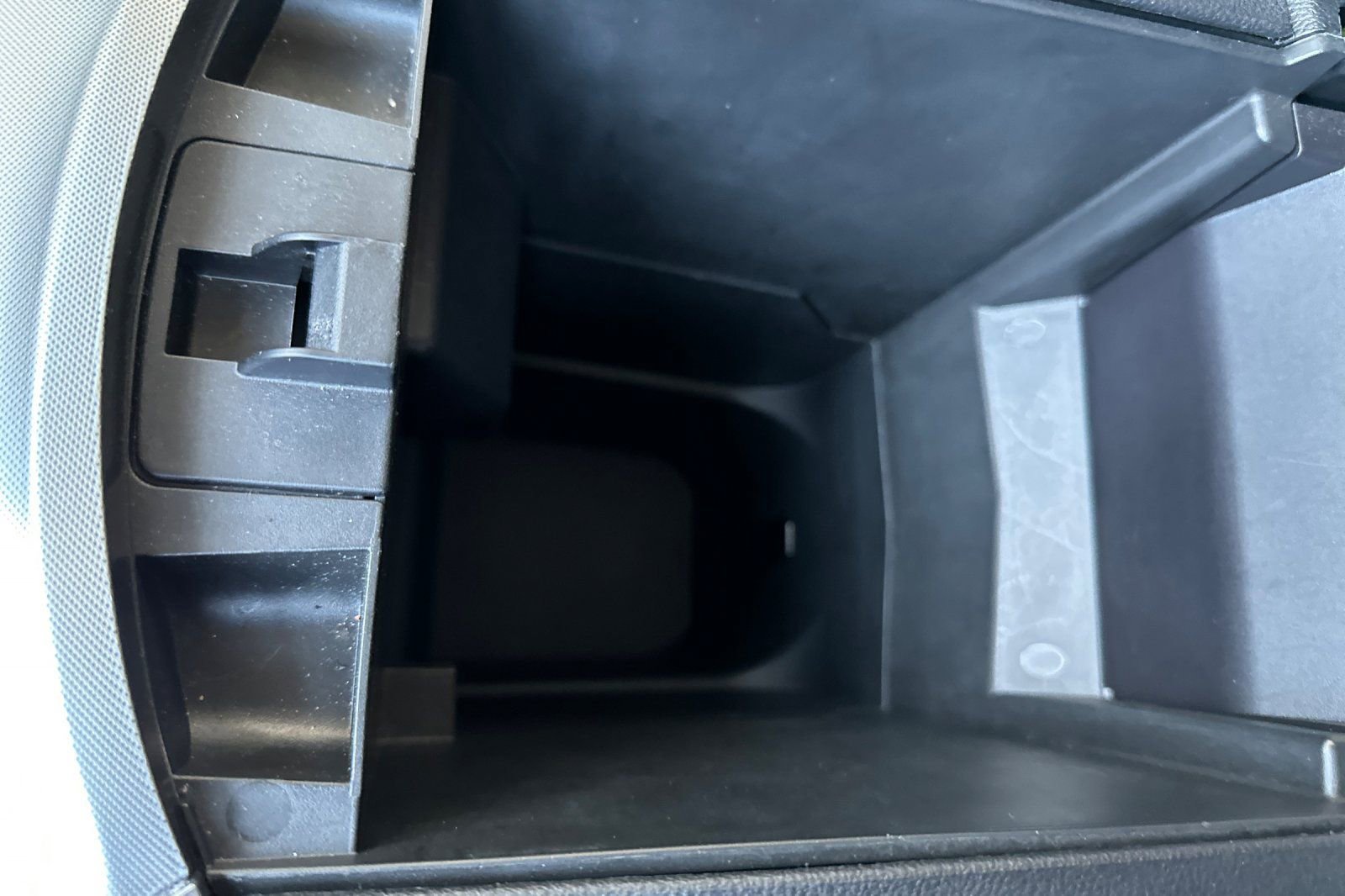 Used 2024 Ford Edge Titanium image 31