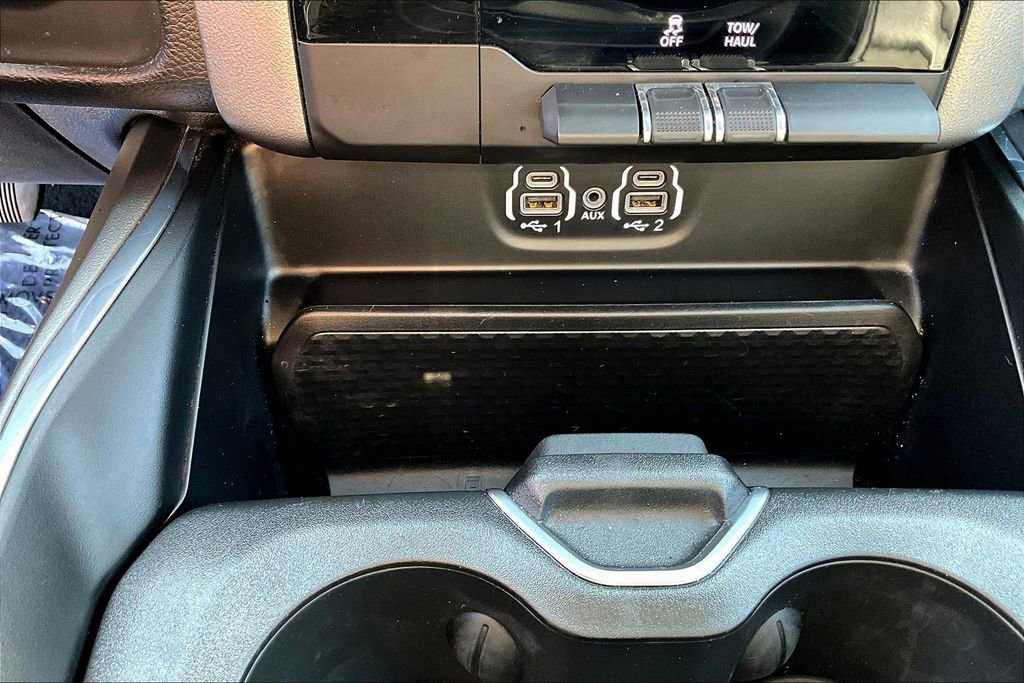 Used 2024 RAM 1500 Laramie image 32