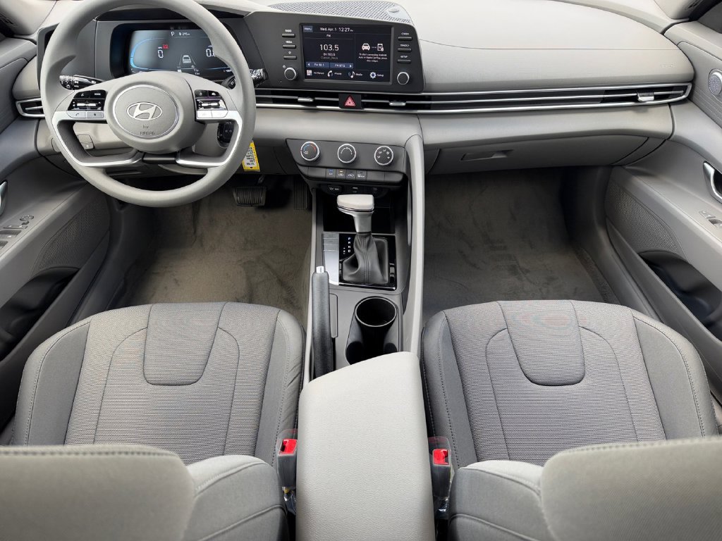 New 2026 Hyundai Elantra SE FWD image 14