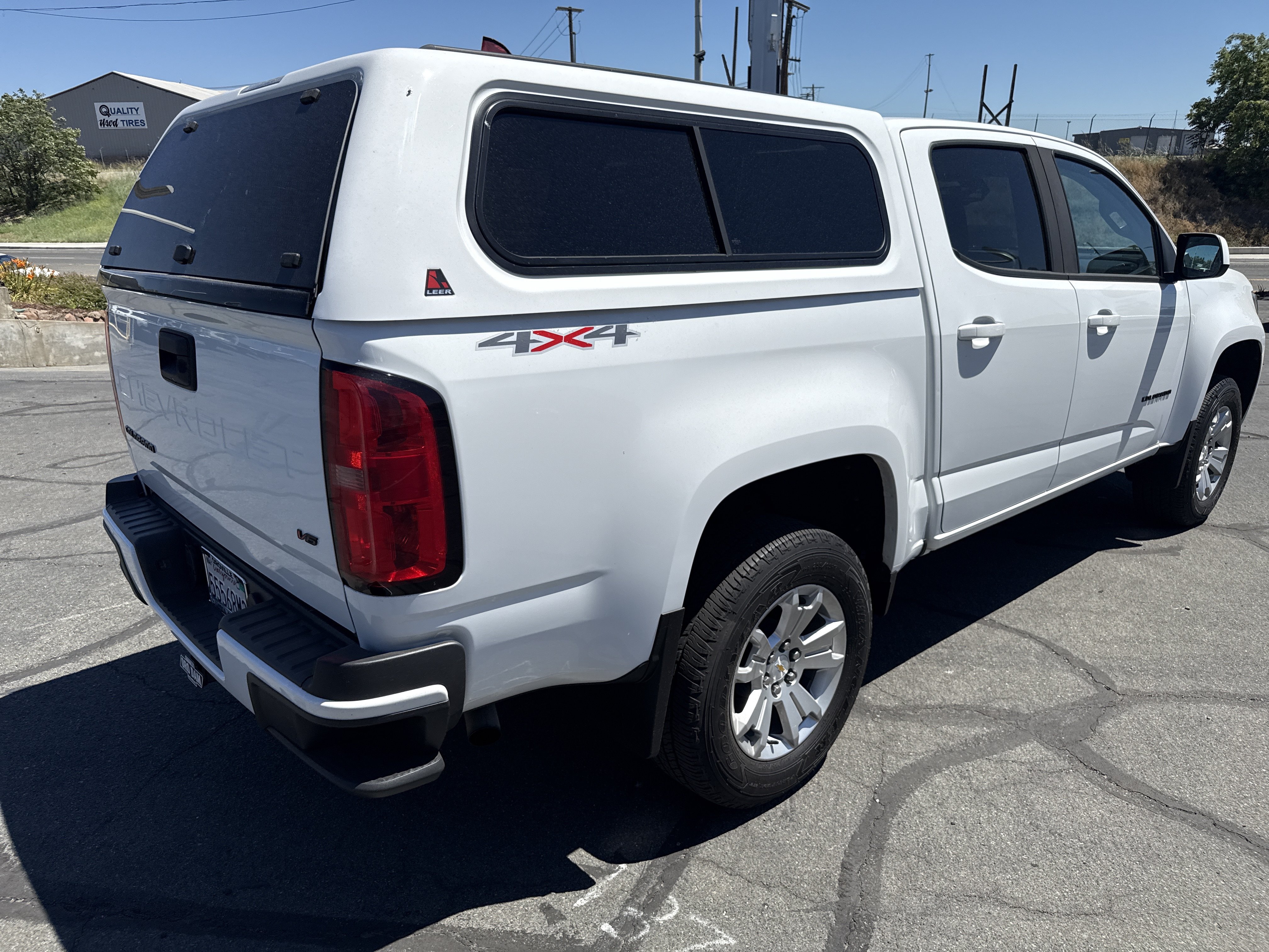 Used 2022 Chevrolet Colorado LT w/ Luxury Package AWD/4WD image 6