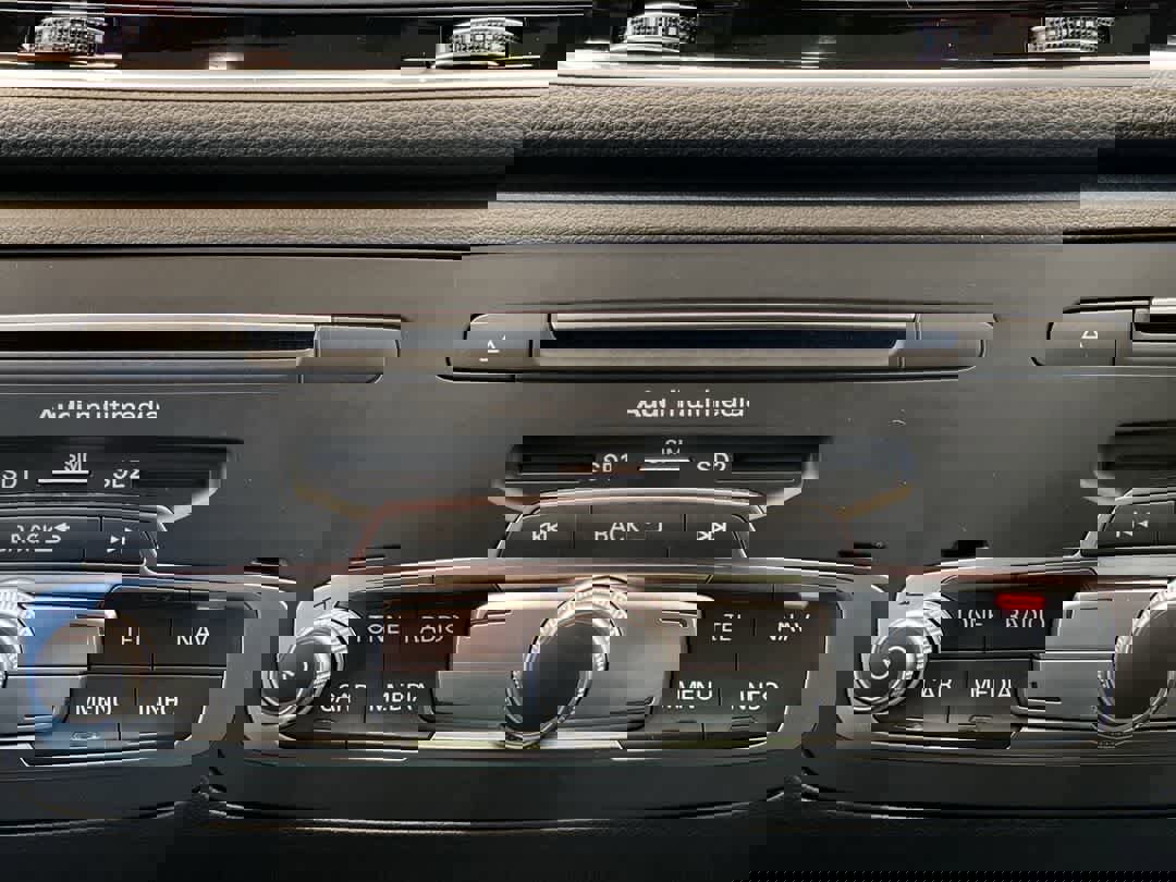 Used 2018 Audi Q3 2.0T Premium Plus w/ Premium Plus Package image 19