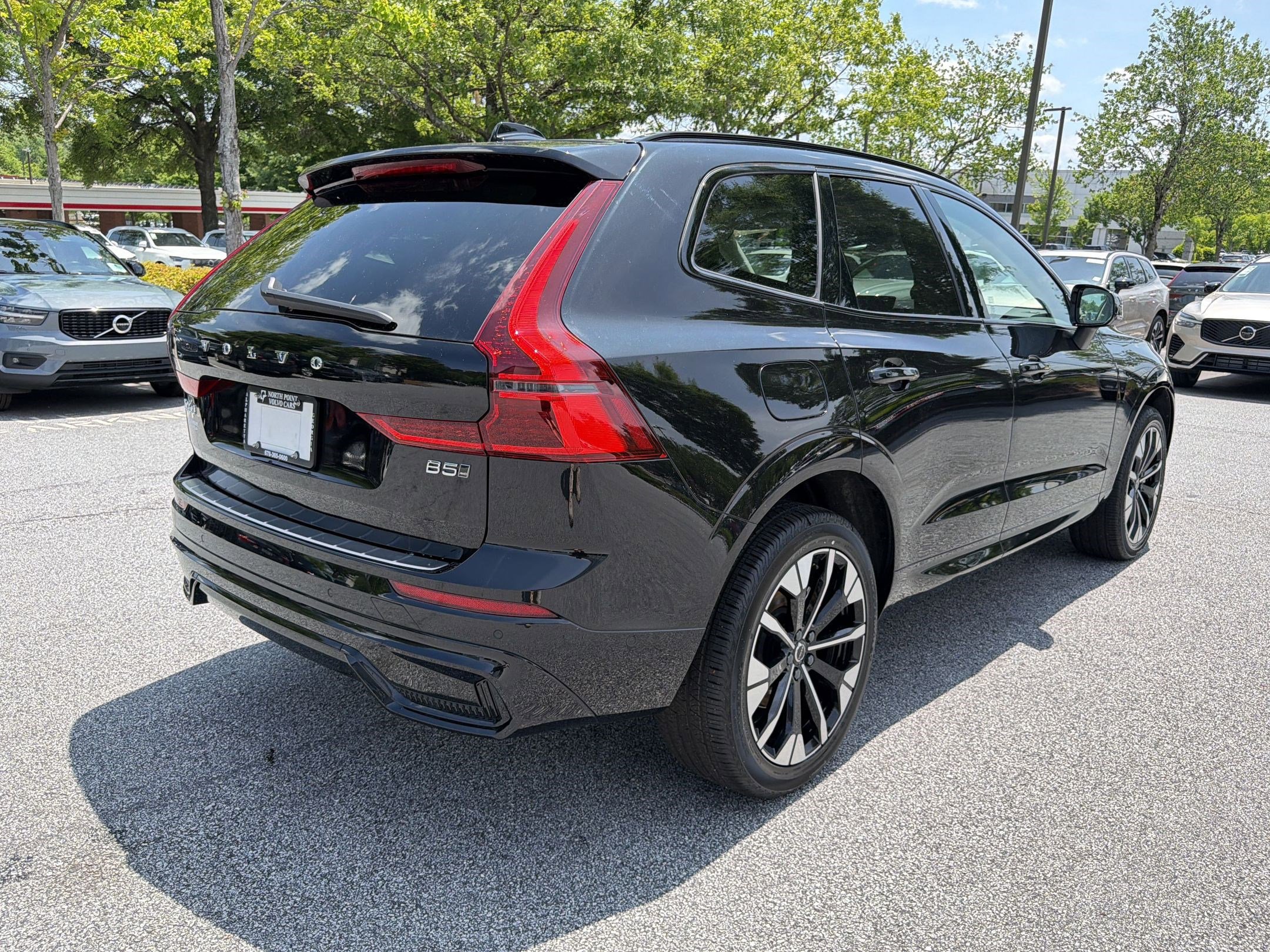 New 2026 Volvo XC60 B5 Ultra w/ Climate Package AWD/4WD image 9