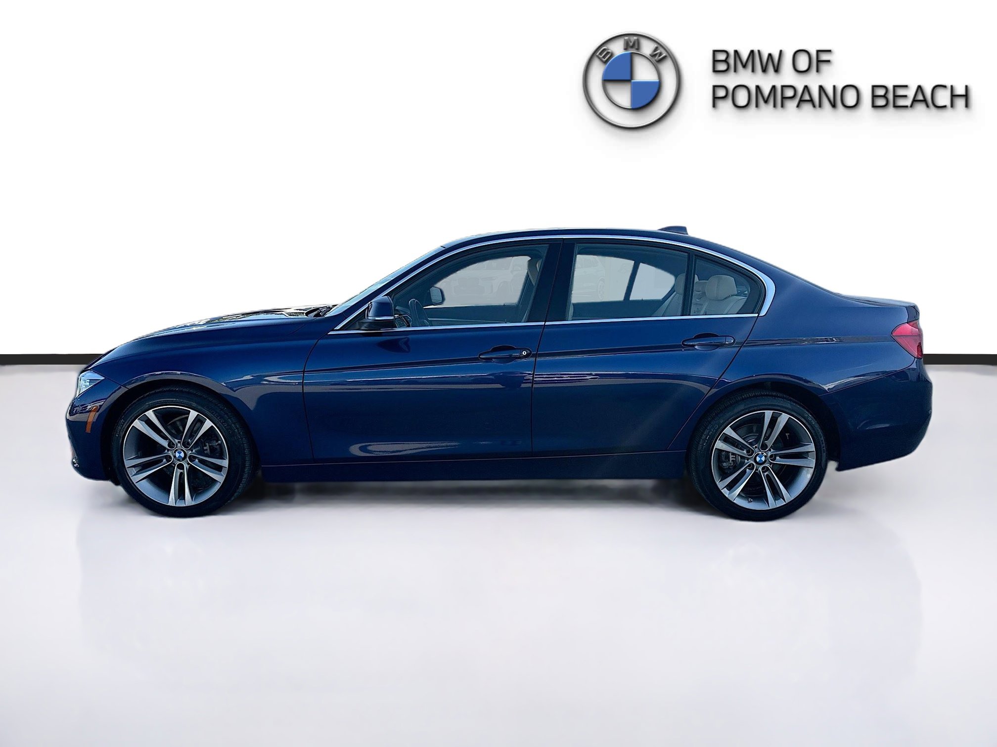 Used 2018 BMW 330i Sedan image 4