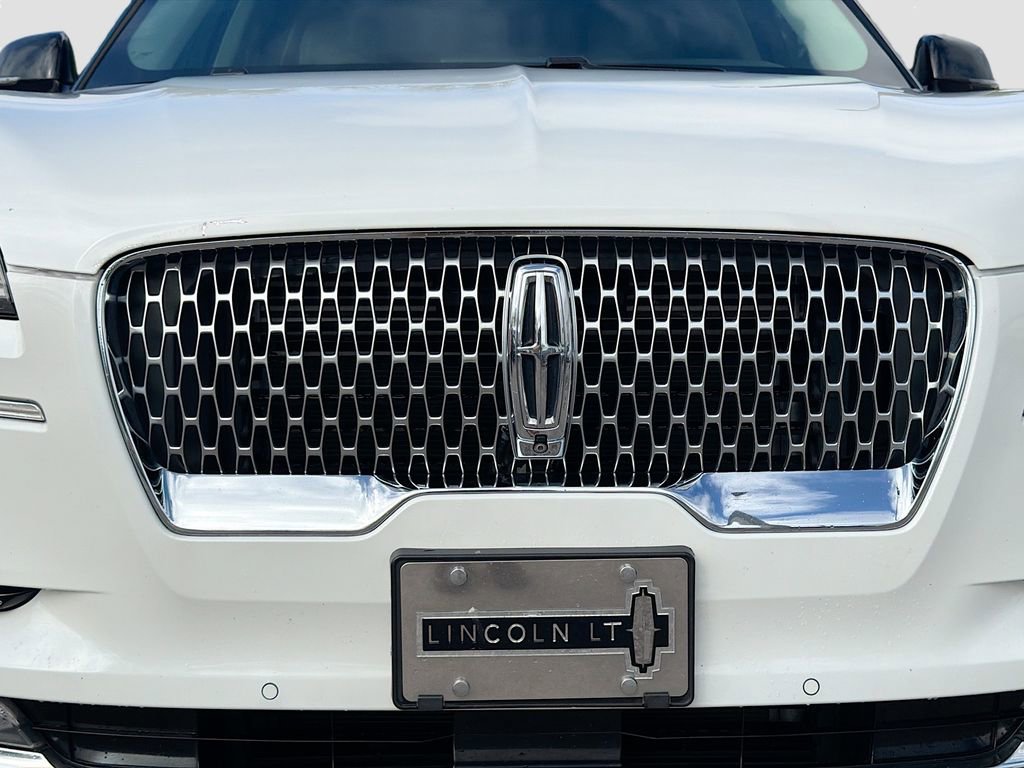 Used 2020 Lincoln Aviator Reserve w/ Elements Package Plus image 9