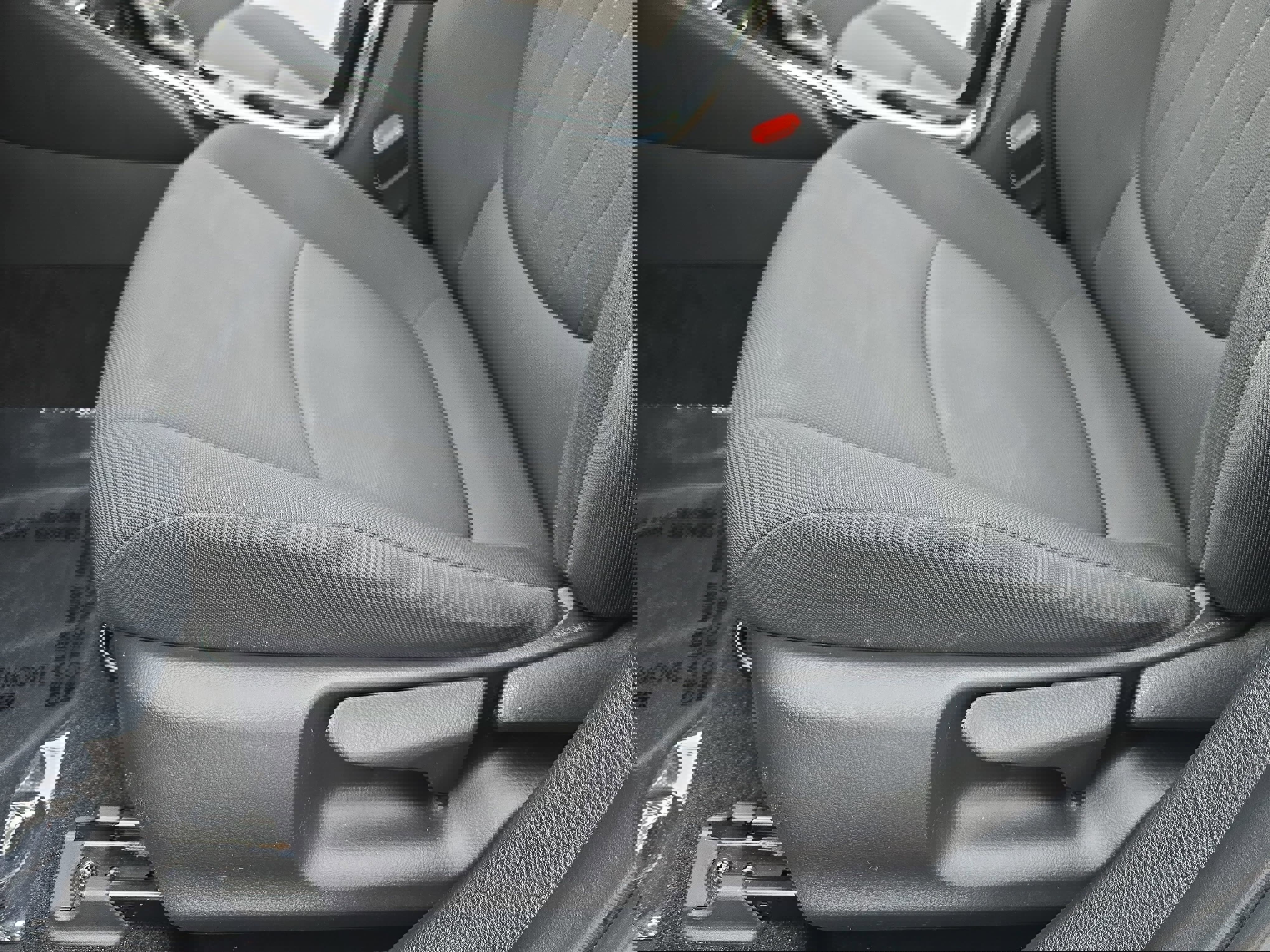 Used 2021 Toyota Corolla LE image 29