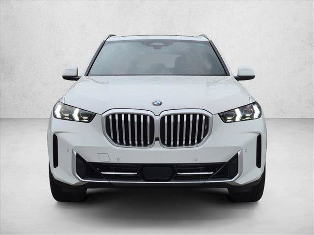 Certified 2026 BMW X5 xDrive40i w/ Climate Comfort Package AWD/4WD image 2