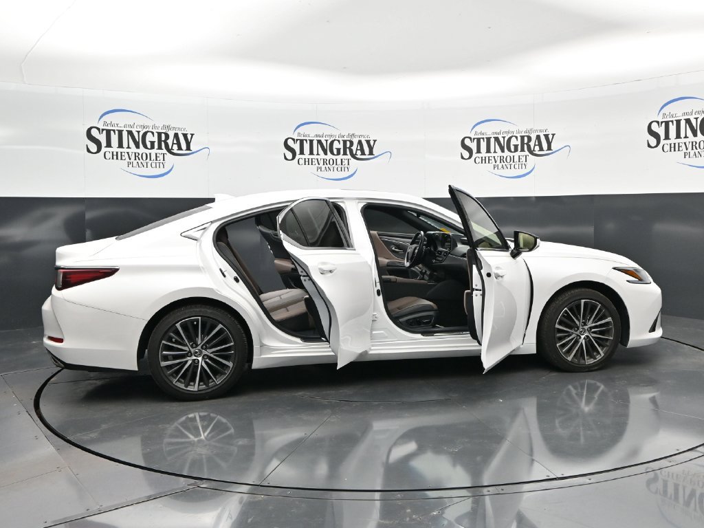 Used 2024 Lexus ES 350 w/ Premium Package FWD image 36