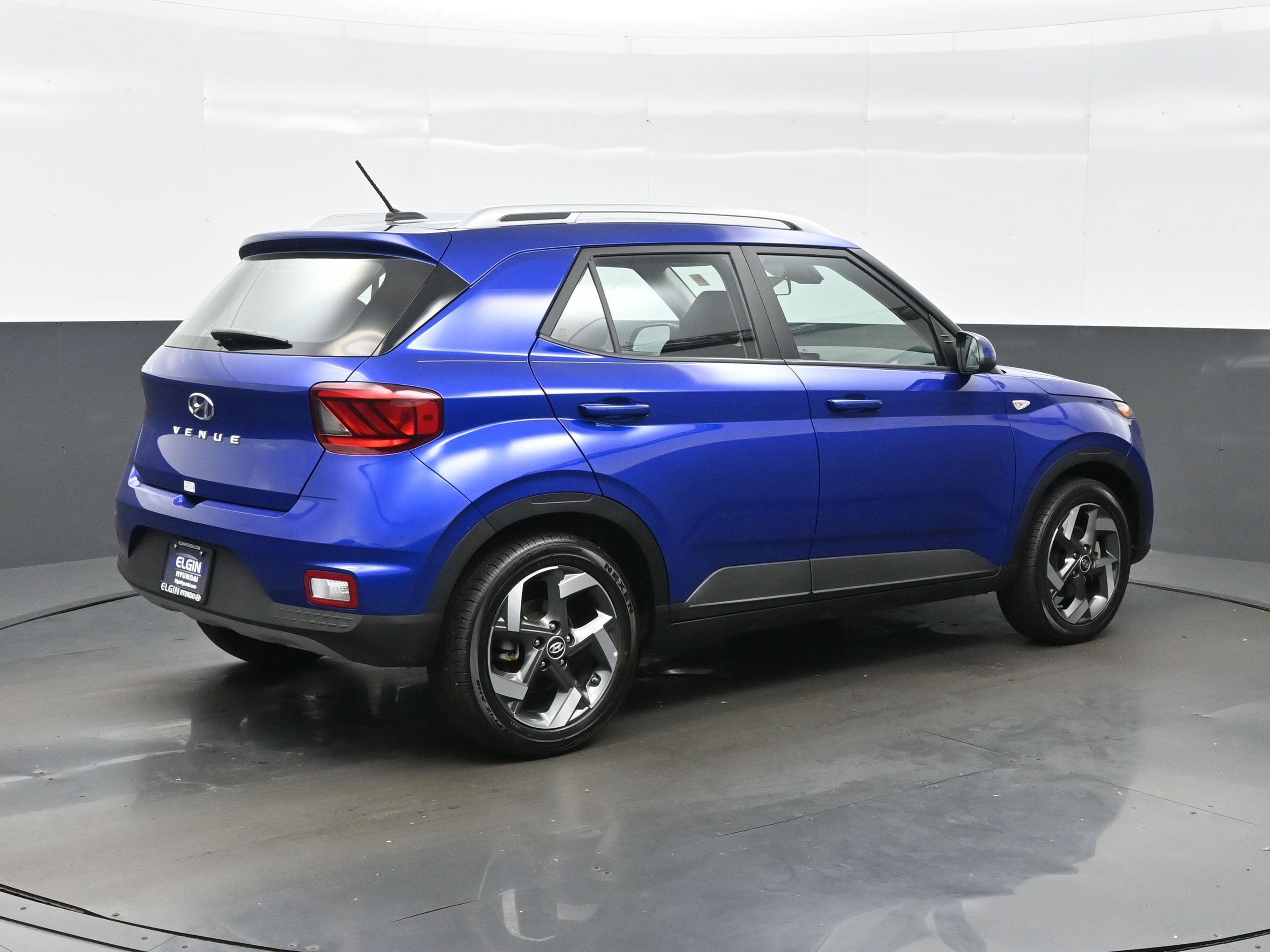 Certified 2026 Hyundai Venue SEL FWD image 6