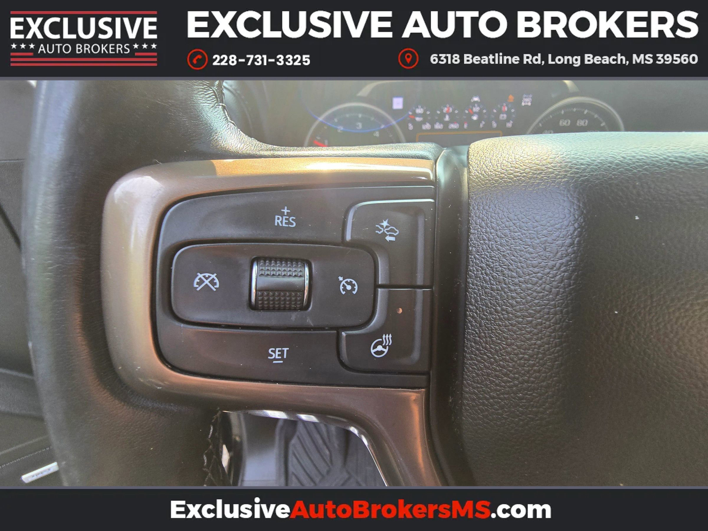 Used 2022 Chevrolet Silverado 1500 High Country w/ Technology Package image 36