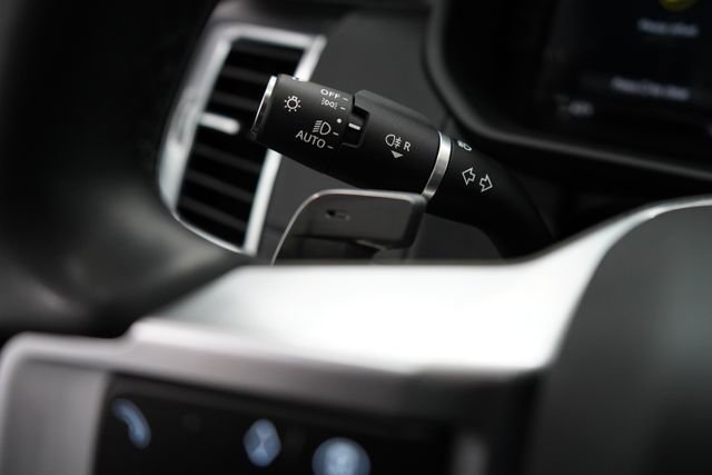 Used 2024 Land Rover Discovery S image 21