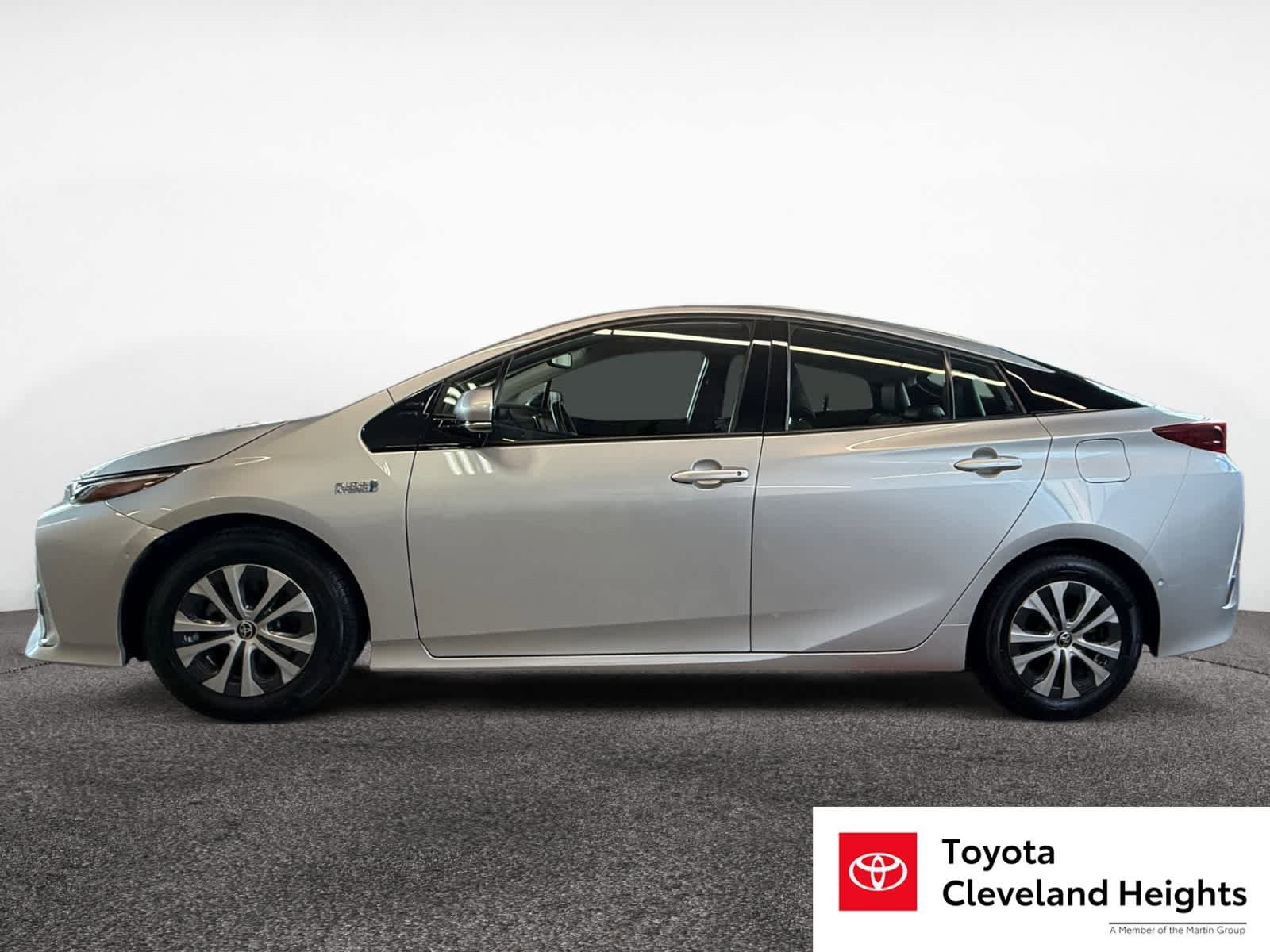 Used 2020 Toyota Prius Prime Limited FWD image 8