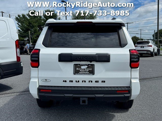 Used 2025 Toyota 4Runner SR5 AWD/4WD image 6