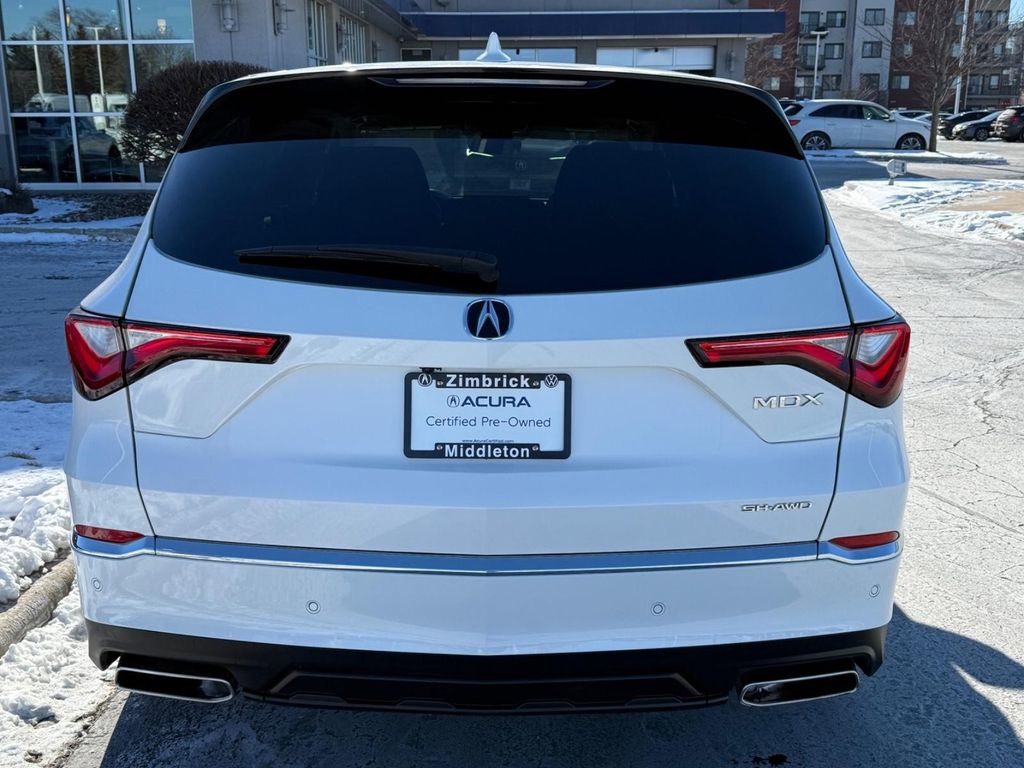 Certified 2023 Acura MDX SH-AWD w/ Technology Package image 4