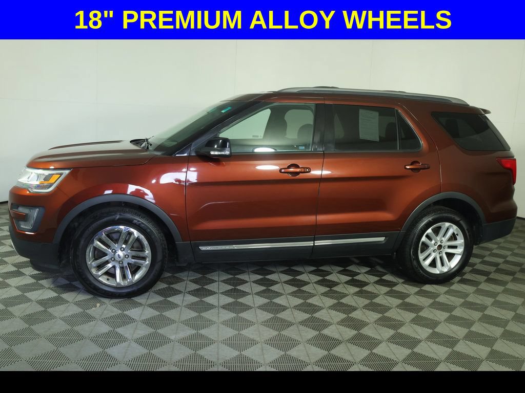 Used 2016 Ford Explorer XLT FWD image 5
