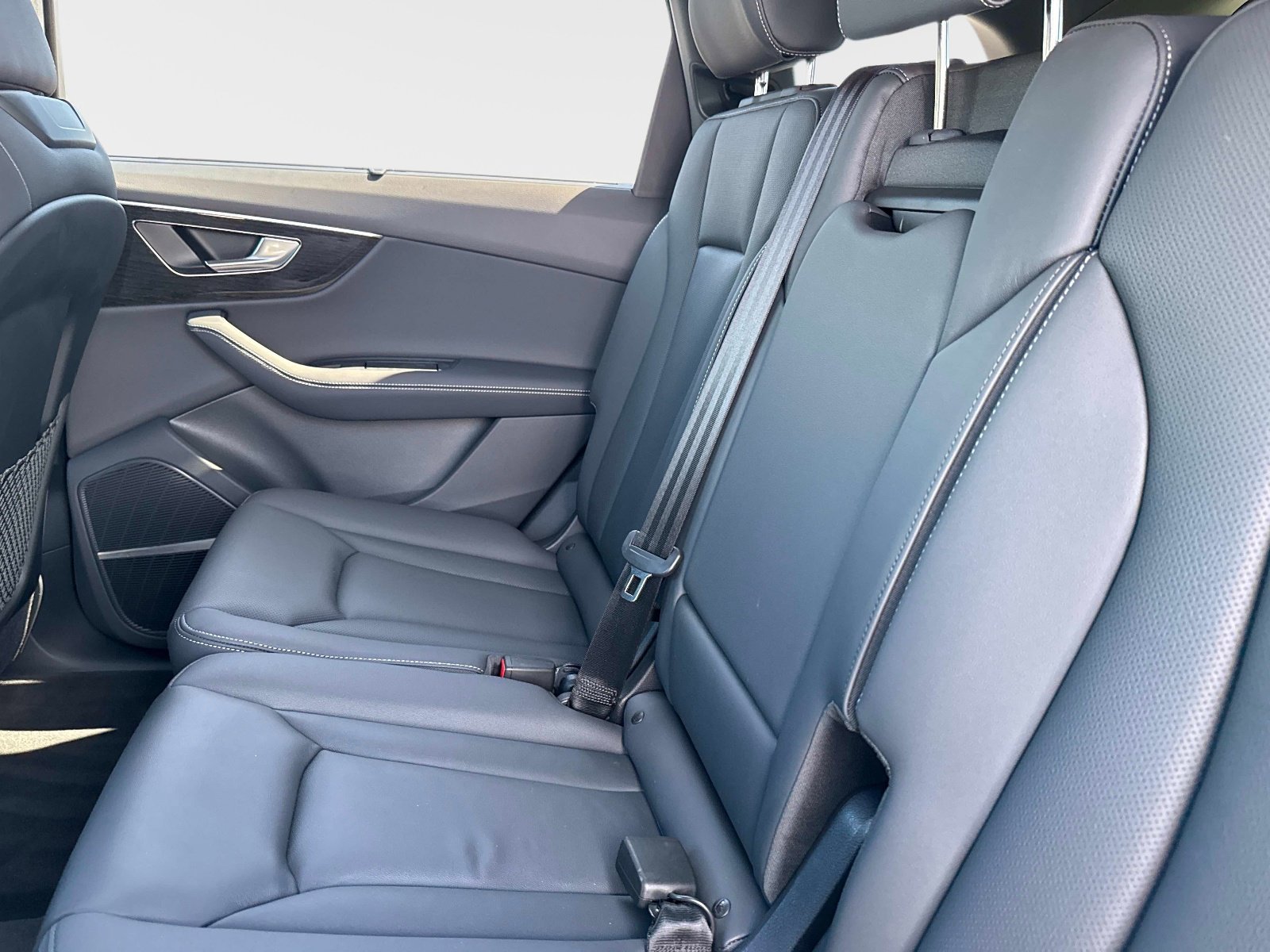 Used 2025 Audi Q7 3.0T Premium Plus image 13