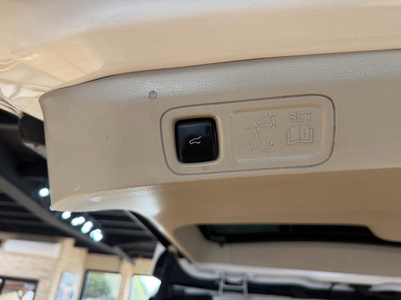 Used 2018 Lincoln Navigator Reserve w/ Technology Package AWD/4WD image 34