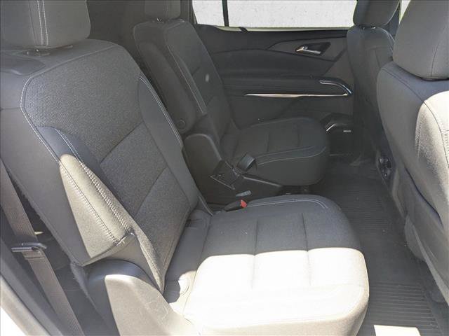 Used 2024 Chevrolet Traverse LT w/ Enhanced Driving Package FWD image 19