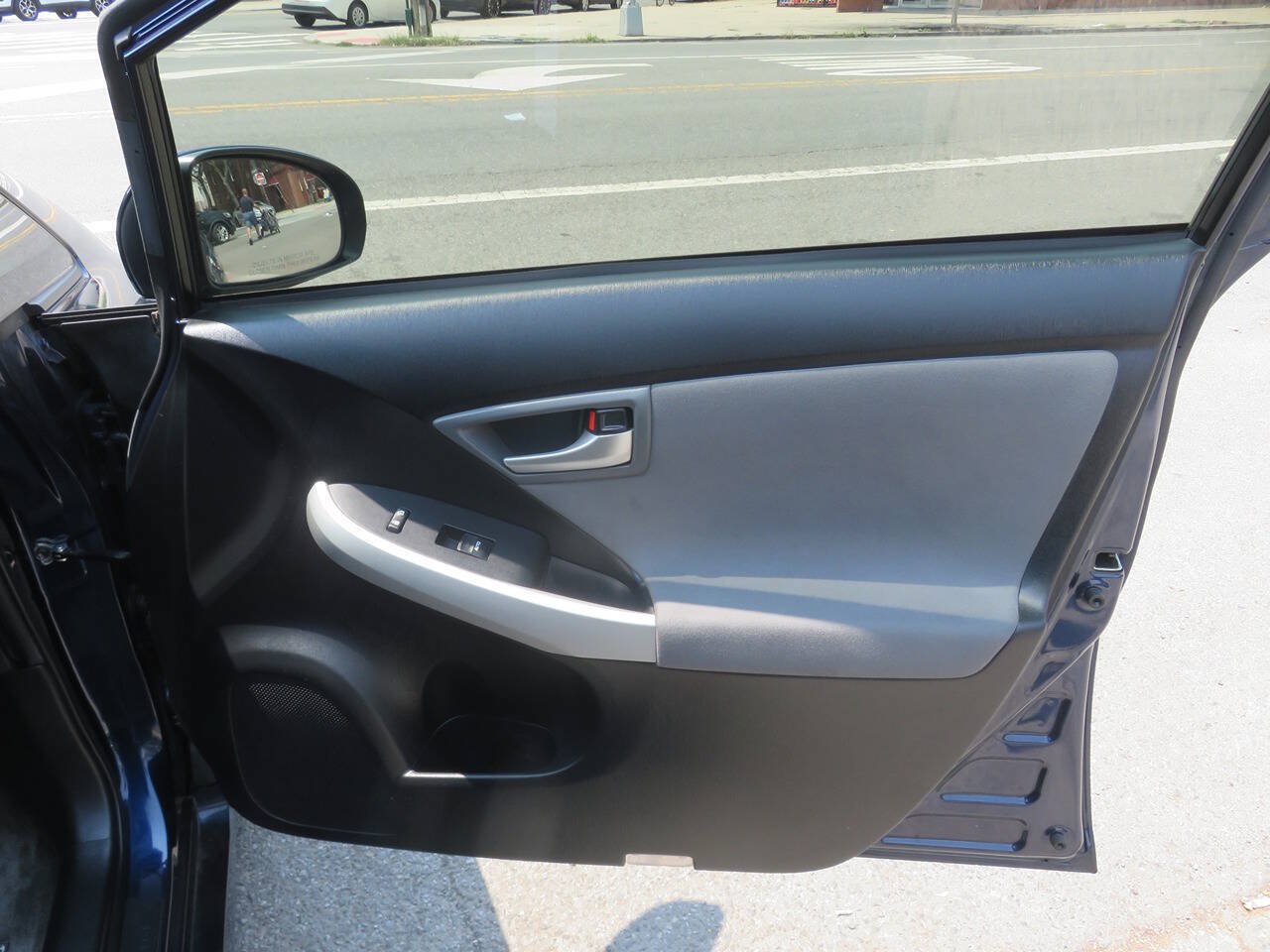 Used 2013 Toyota Prius Three FWD image 27